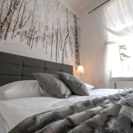 Franciszek Przy Parku Szwedzkim * Szczawno-Zdroj