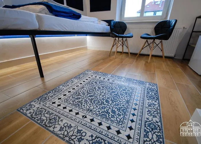 Franciszek Przy Parku Szwedzkim *