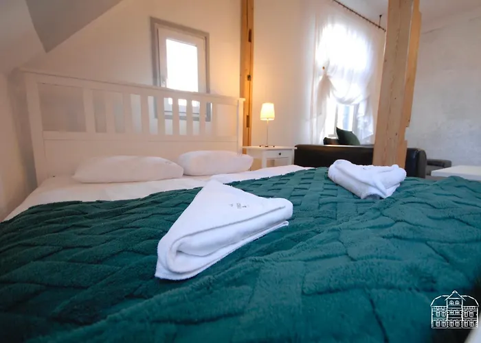 Franciszek Przy Parku Szwedzkim Szczawno-Zdroj