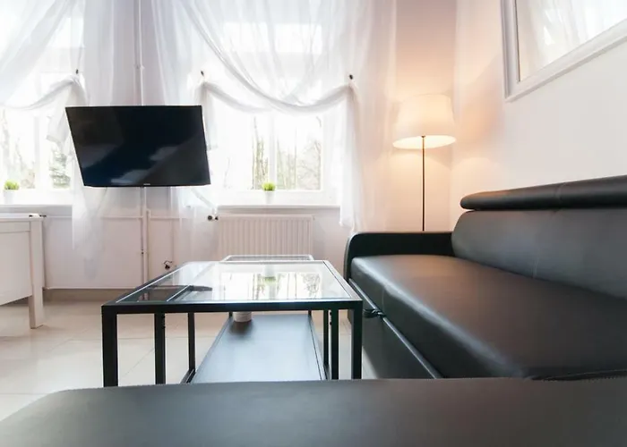 Franciszek Przy Parku Szwedzkim Szczawno-Zdroj