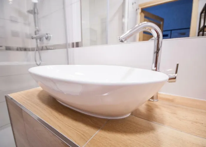 Franciszek Przy Parku Szwedzkim Szczawno-Zdroj