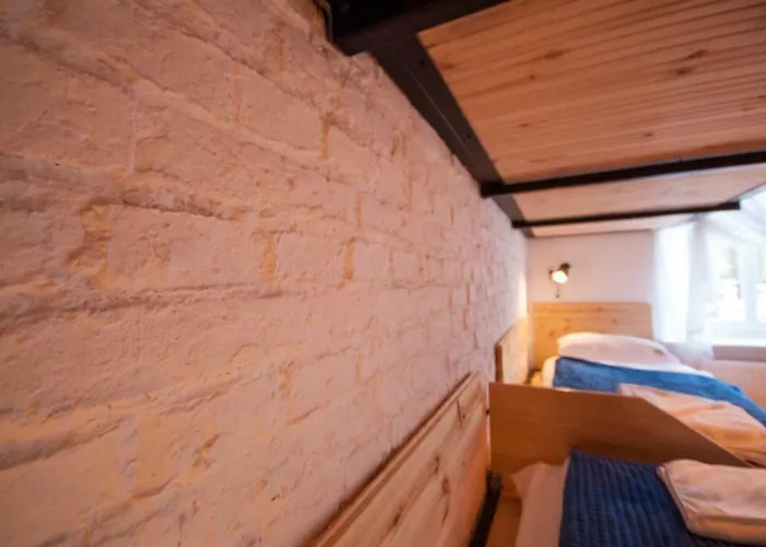 Franciszek Przy Parku Szwedzkim Szczawno-Zdroj